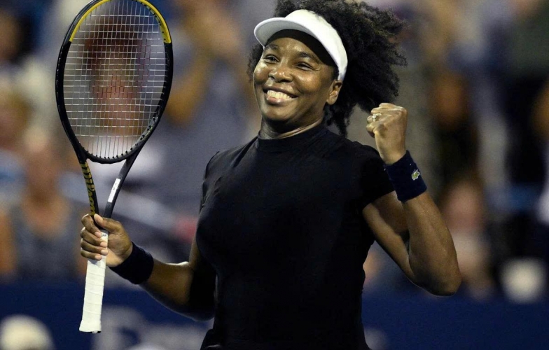 Venus Williams lập kỷ lục ở tuổi 45