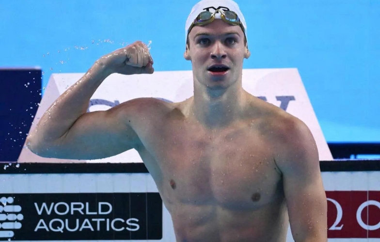 'Tiểu Michael Phelps' phá kỷ lục bơi lội tồn tại 14 năm
