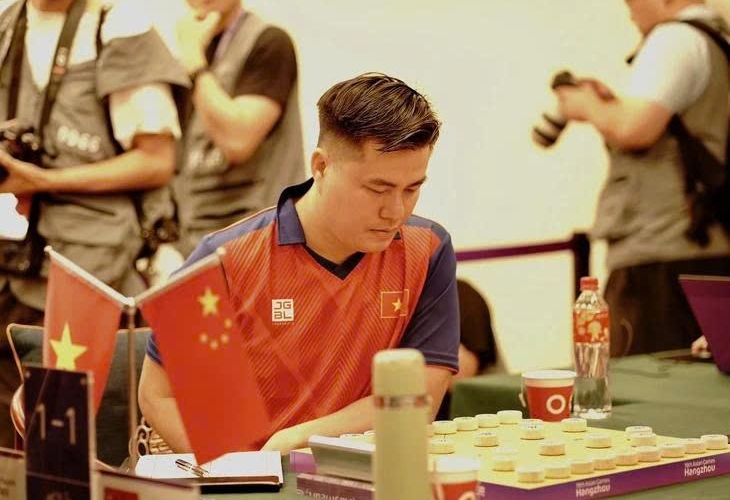 Truyền thông Trung Quốc ngỡ ngàng trước kỳ tích lịch sử của Lại Lý Huynh