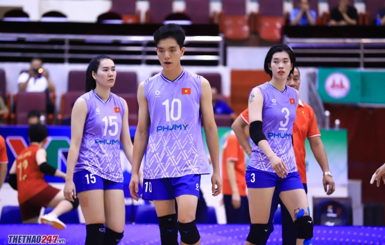 Bóng chuyền nữ Việt Nam ổn định tập luyện tại Vĩnh Long