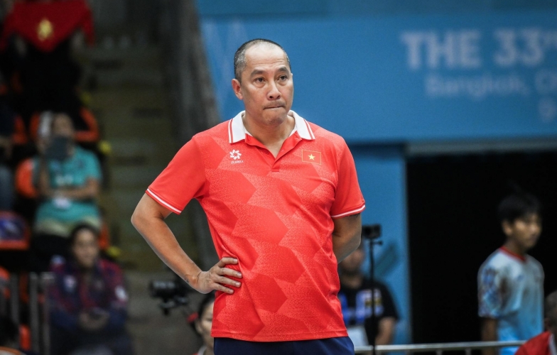 HLV Nguyễn Tuấn Kiệt lên tiếng về tin đồn rời đội nữ VietinBank