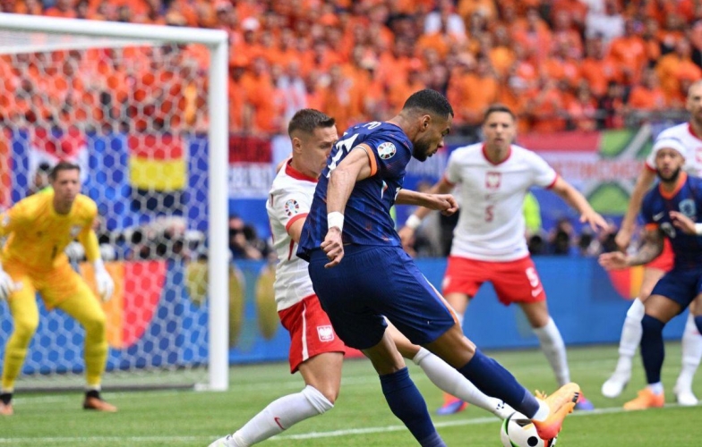 Trực tiếp Hà Lan 1-1 Ba Lan: Thế trận hấp dẫn