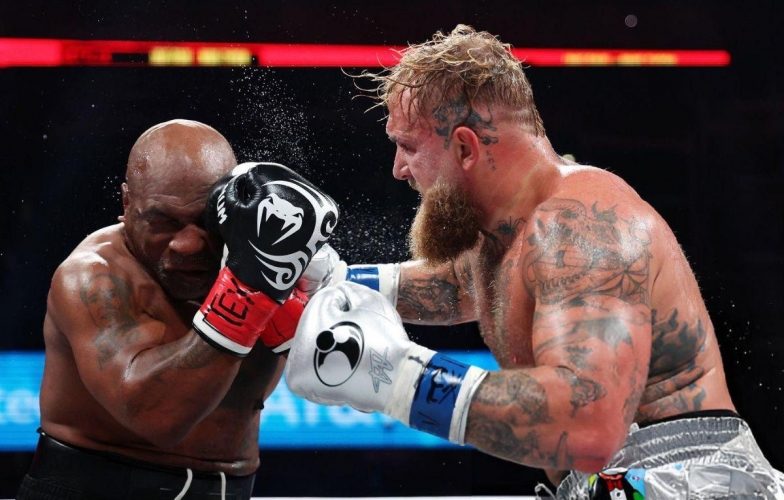 Vén màn lí do Mike Tyson cắn găng trong trận đấu với Jake Paul