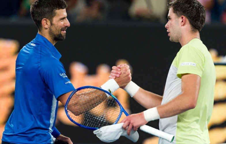 Kết quả tennis 15/1: Djokovic, Alcaraz thẳng tiến ở Australian Open 2025