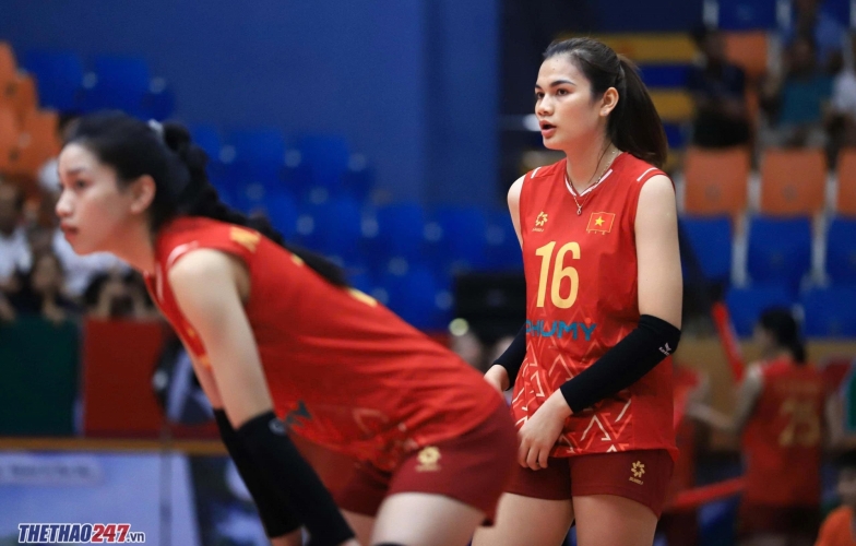 Trực tiếp bóng chuyền nữ Việt Nam 2-0 U21 Việt Nam: Áp đảo