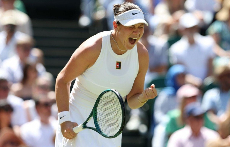 Tay vợt thua 0-6, 0-6 chung kết Wimbledon lọt top 10 thế giới