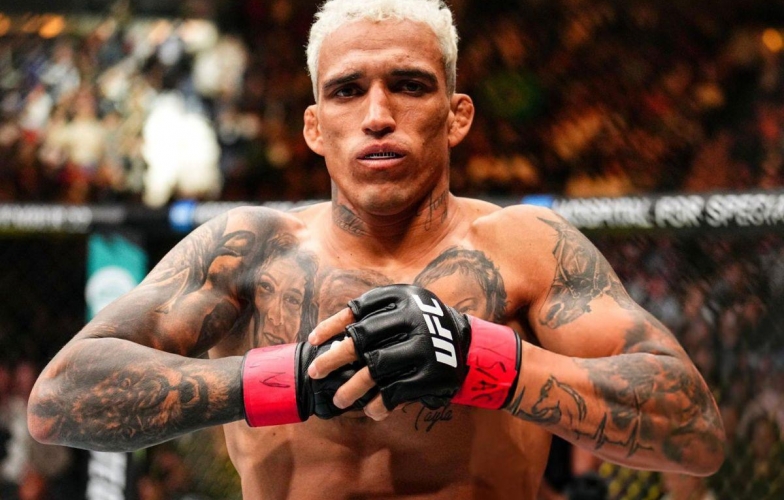Charles Oliveira chuẩn bị trở lại võ đài sau thảm bại trước Ilia Topuria