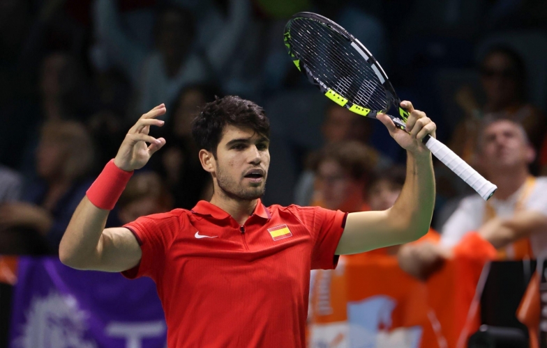 Tây Ban Nha ngược dòng đẳng cấp ở Davis Cup, Alcaraz chỉ biết thốt lên 1 từ