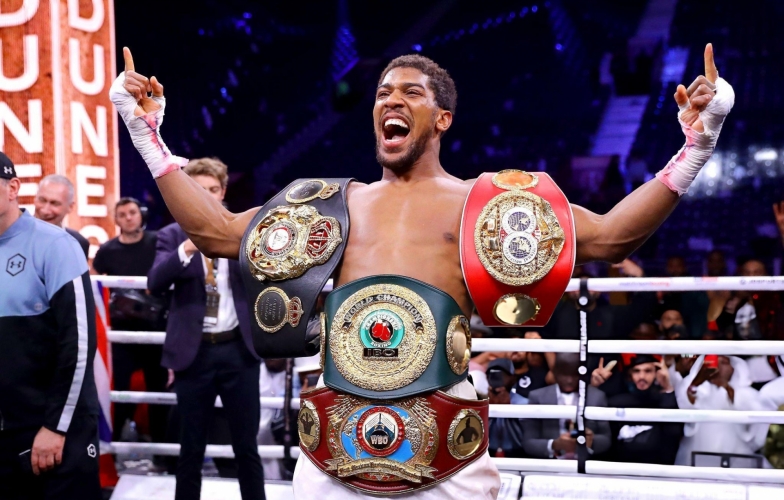 Anthony Joshua chỉ thẳng top 5 tay đấm hạng nặng vĩ đại nhất