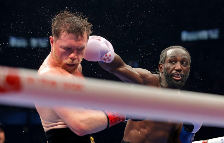 Mất đai vô địch vì lí do khó đỡ, Terence Crawford đáp trả cực gắt