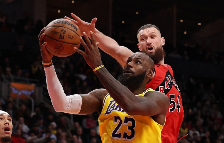 LeBron James lần đầu ghi dưới 10 điểm/trận kể từ năm 2007