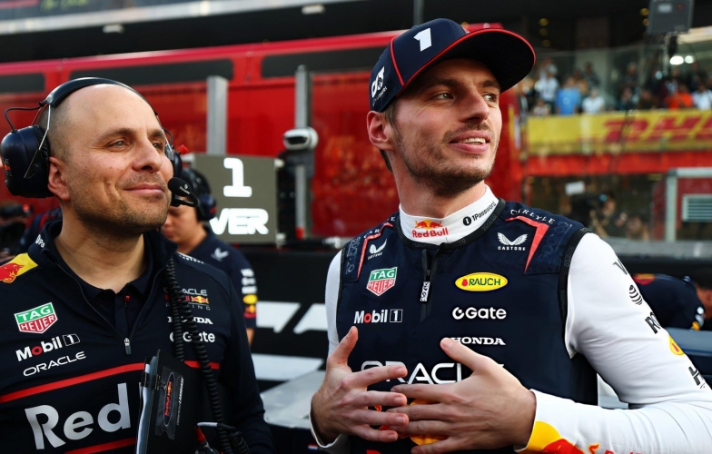Vuột ngôi vô địch F1, Max Verstappen nguy cơ mất cánh tay phải đắc lực