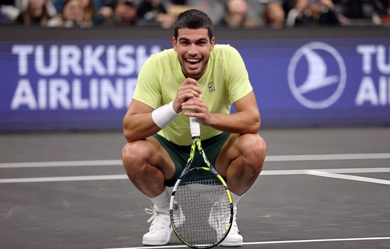 Tái xuất hậu ATP Finals, Alcaraz bất ngờ thua đối thủ có phong độ siêu dở tệ