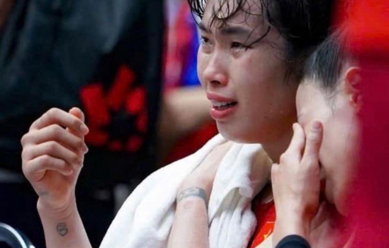 Chủ công Thanh Thúy khóc nức nở sau thất bại tiếc nuối trước Thái Lan