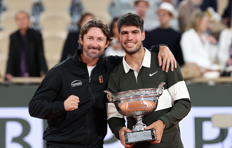 Alcaraz bất ngờ 'trảm' tướng trước thềm mùa giải 2026