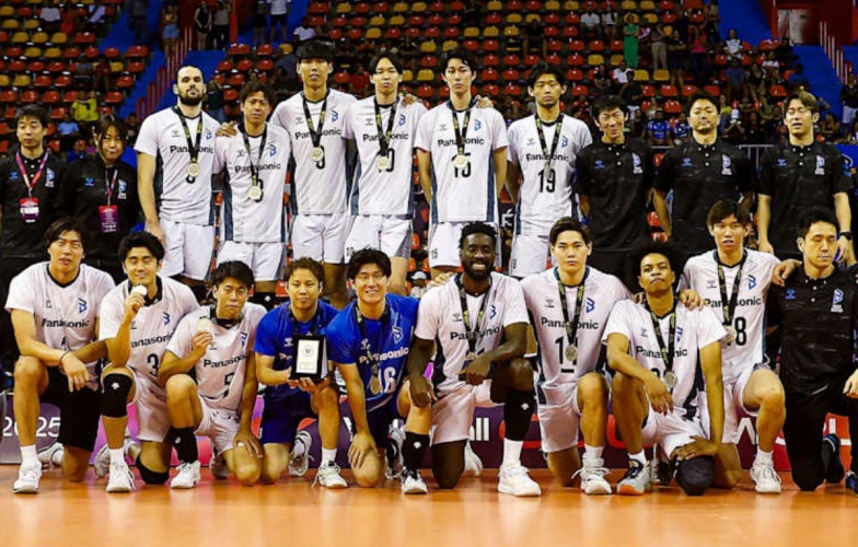 Lên ngôi á quân thế giới, CLB bóng chuyền nam Nhật Bản đi vào lịch sử