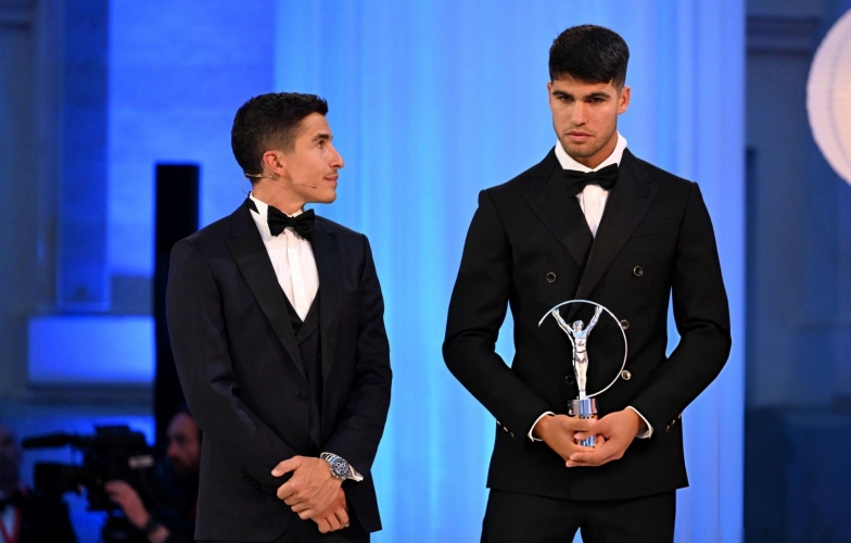 Alcaraz vượt mặt tay đua số 1 thế giới để nhận giải thưởng cao quý