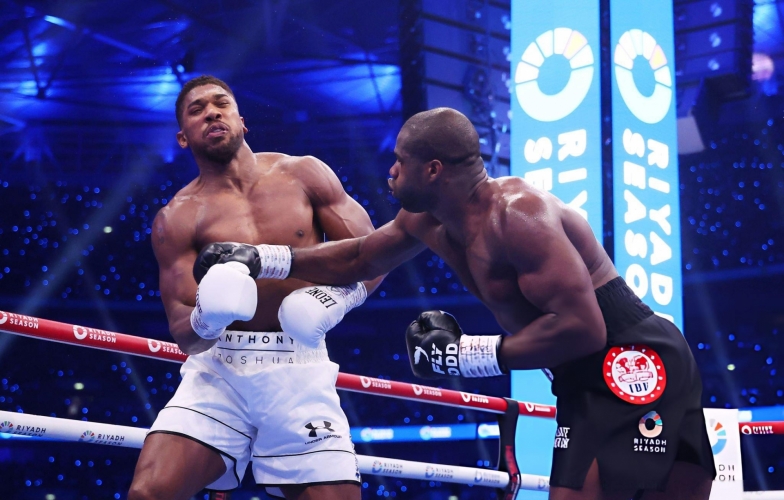 Anthony Joshua có nguy cơ giải nghệ sau biến cố khiến hai cộng sự qua đời