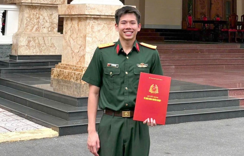 Em trai Ánh Viên được thăng quân hàm