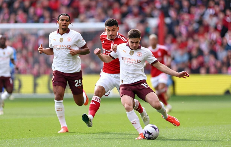 Trực tiếp Man City 1-0 Nottingham Forest: Thế trận căng thẳng