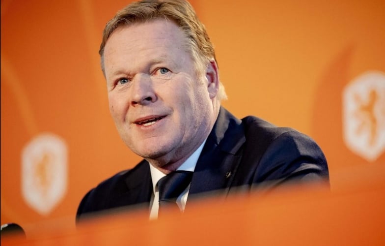 Ronald Koeman bị chỉ trích vì quyết định với Zirkzee