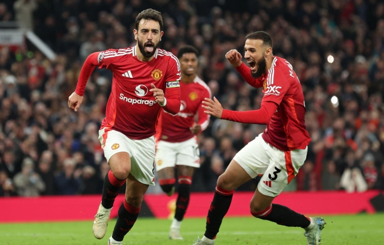 Bruno Fernandes tỏa sáng, MU tiếp đà thăng hoa dưới thời Van Nistelrooy