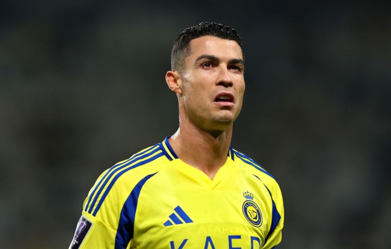 Ronaldo tỏa sáng, Al Nassr vẫn 'ngã ngựa' ngay trên sân nhà