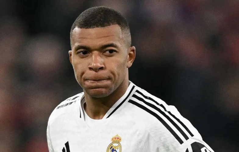 HLV Carlo Ancelotti nói thẳng vấn đề của Mbappe và Real Madrid