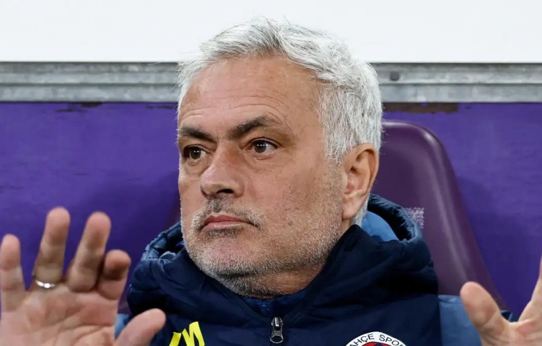 Galatasaray khởi kiện hình sự đối với HLV Jose Mourinho