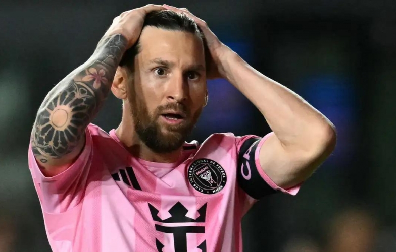 Im tiếng tại Inter Miami, Messi nhận 'mưa gạch đá'
