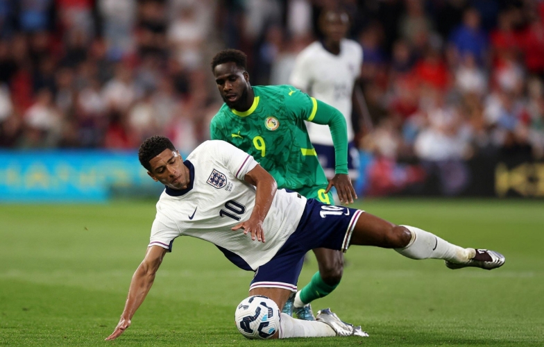 Harry Kane ghi bàn, ĐT Anh vẫn thảm bại khó tin