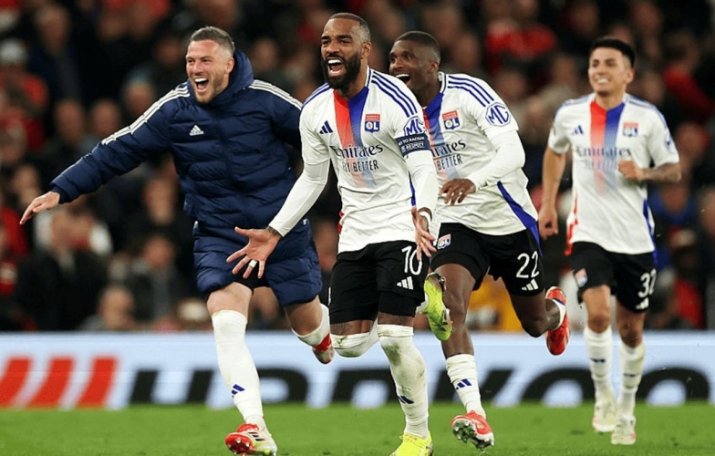 CHÍNH THỨC: Lyon trở lại Ligue 1