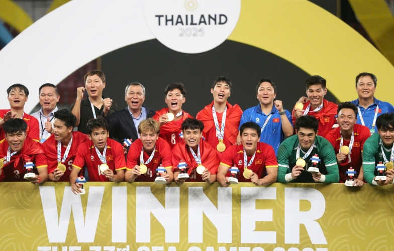 CĐV Thái Lan tuyên bố trọng tài đã thiên vị U22 Việt Nam