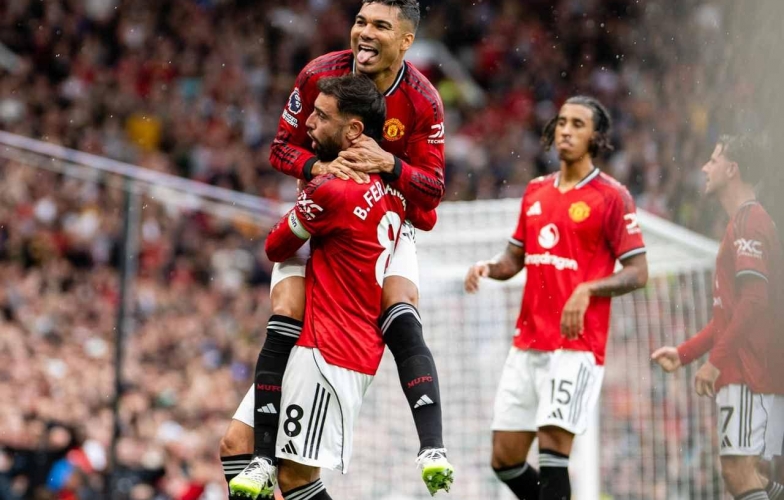 Trực tiếp MU vs Burnley, 3h15 hôm nay 8/1