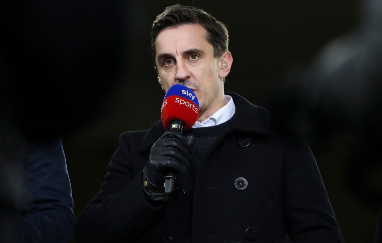 Neville chê một cầu thủ Tottenham sau trận thua đậm trước Liverpool
