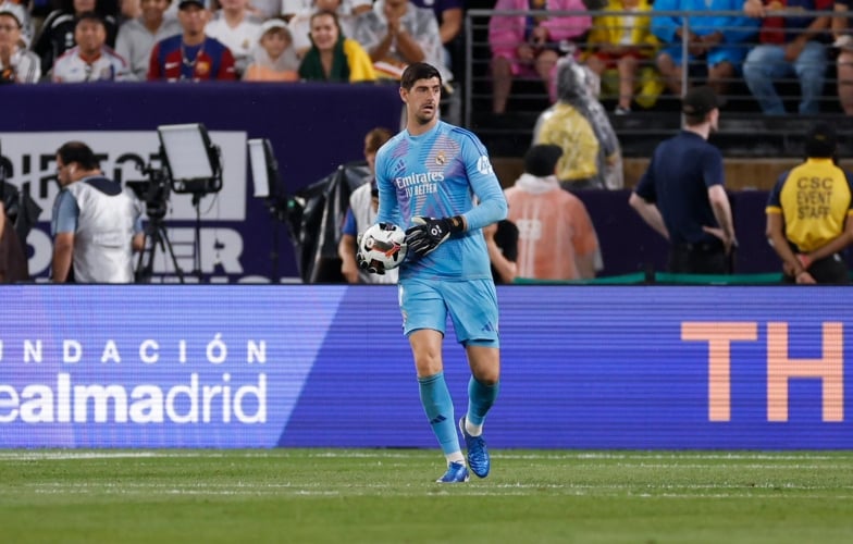 Thibaut Courtois đưa ra lời khuyên chân thành tới tân binh trẻ của Real