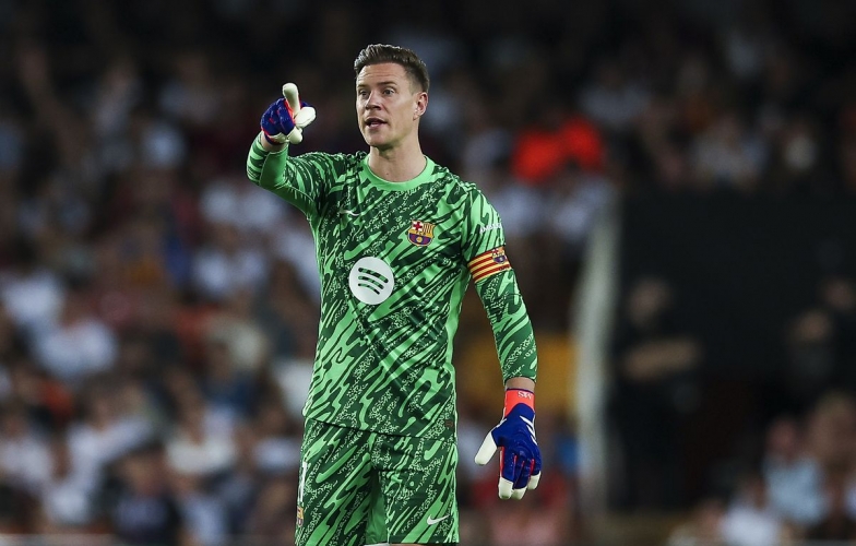 Một đêm thi đấu khó quên của Ter Stegen cùng Eric Garcia