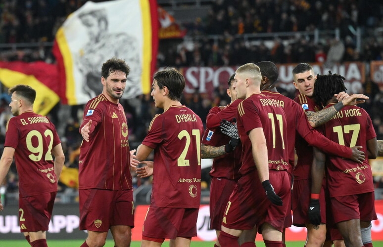 Nhận định AZ Alkmaar vs AS Roma: Bất phân thắng bại, 0h45 ngày 24/01/2025