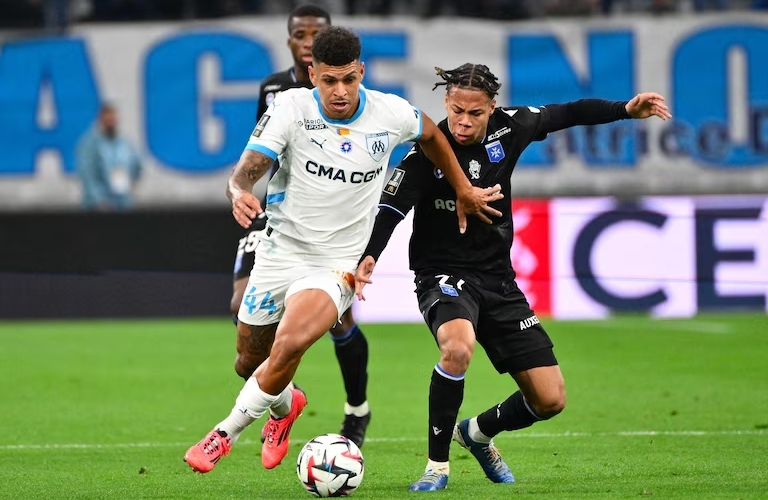 Nhận định Auxerre vs Marseille: Kiên trì bám đuổi, 3h05 ngày 23/2/2025