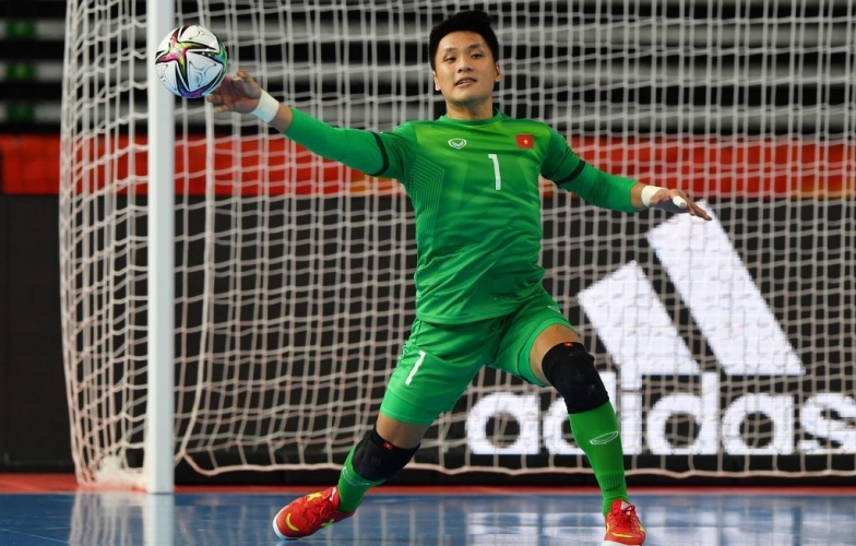 FIFA đặc biệt ấn tượng với 'người nhện' của Futsal Việt Nam