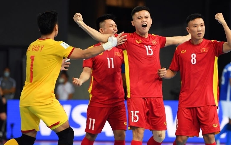 Bóng đá Việt Nam đón tin 'không thể tuyệt vời hơn' ở vị trí thủ môn