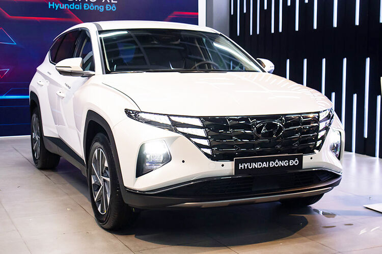 Hyundai Tucson 2022 tiếp tục bị đội giá lên đến 90 triệu đồng vì 'khan hàng'