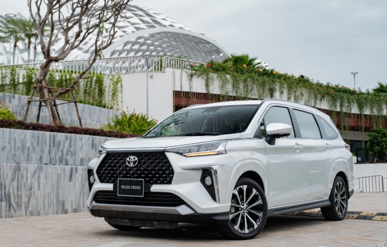 Toyota Veloz Cross 2022 chính thức ra mắt Việt Nam, gây áp lực lên Mitsubishi Xpander