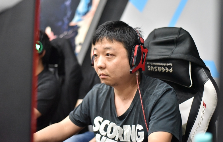 AoE: Shenlong sorgte für Empörung, weil er im Match gegen CSDN den Bug des Haupthauses spammte