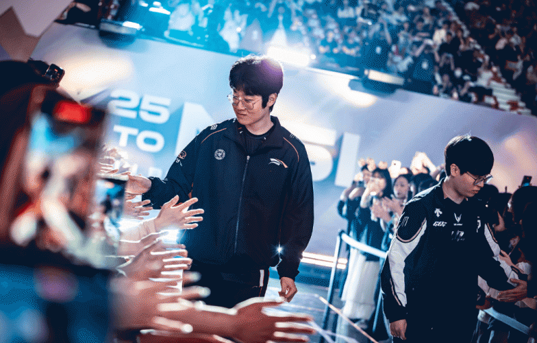 Zeus chỉ thẳng lý do HLE vắng mặt tại MSI