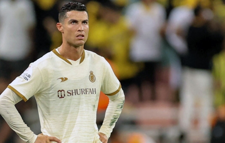 Review C.Ronaldo 24TY: 10 điểm có nhưng