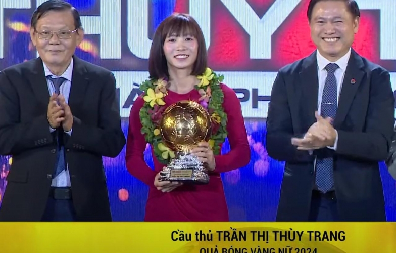 Trực tiếp Lễ trao giải Quả bóng Vàng Việt Nam 2024: Thùy Trang giành QBV nữ 2024