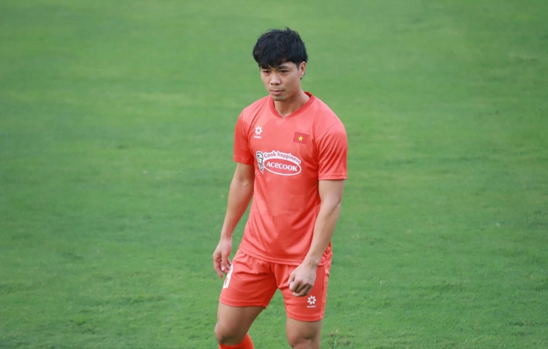 Công Phượng cùng loạt sao ĐT Việt Nam dính chấn thương