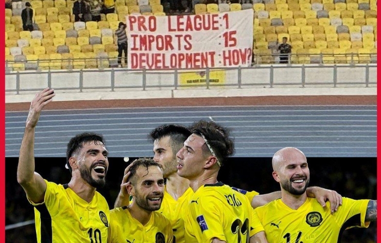 CĐV Malaysia: 'Thật đáng xấu hổ nếu cả ĐTQG toàn nhập tịch'