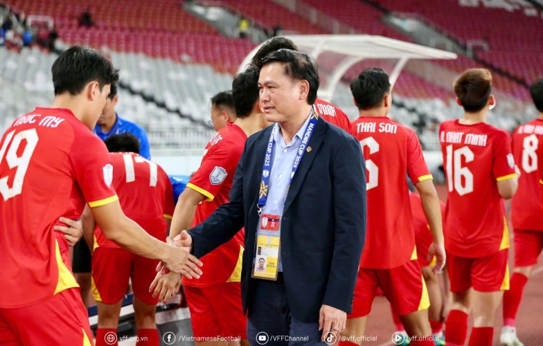 Phó chủ tịch VFF khen cầu thủ U23 Việt Nam khi bị đối phương bóp cổ